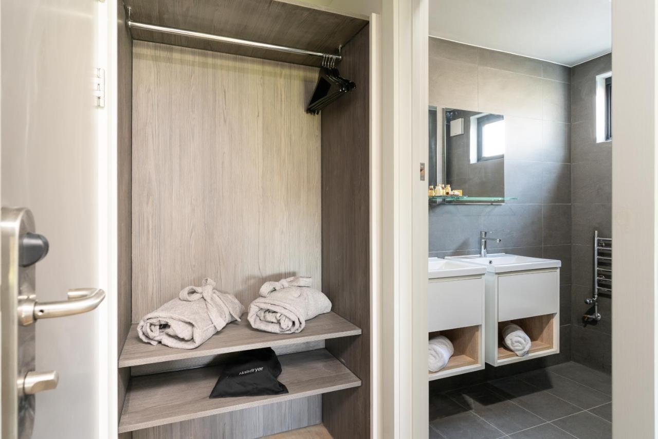 The Roost On Rock Road Hotel Barry Luaran gambar