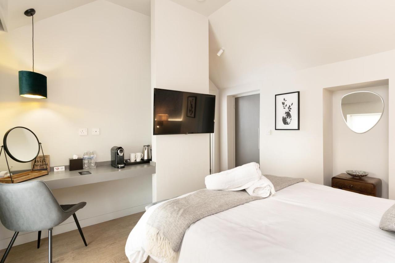The Roost On Rock Road Hotel Barry Luaran gambar